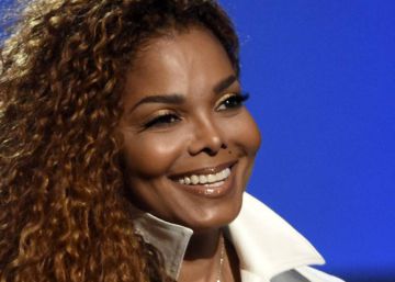Janet Jackson presenta a su hijo con una foto en las redes sociales Janet Jackson presenta a su hijo con una foto en las redes sociales