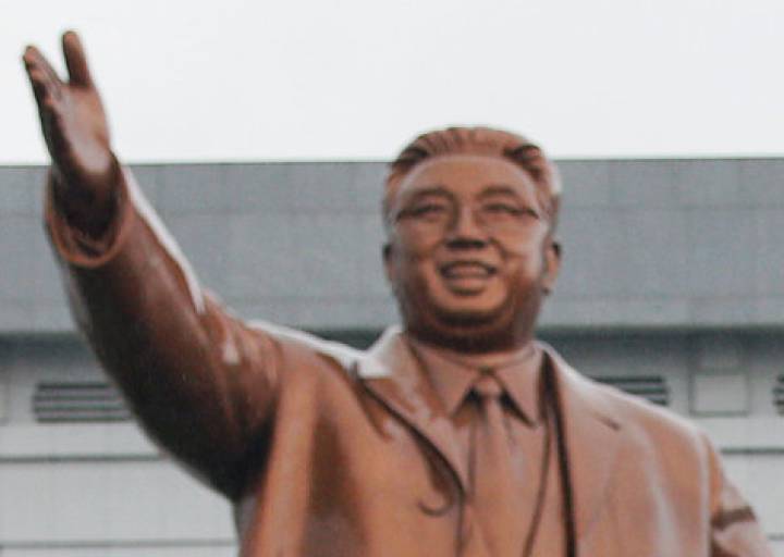 Corea del Norte se postra ante su Rey Sol, por Macarena Vidal Liy Corea del Norte se postra ante su Rey Sol, por Macarena Vidal Liy