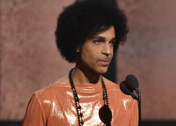 La policía halló en casa de Prince numerosos opiáceos recetados a nombre de un amigo La policía halló en casa de Prince numerosos opiáceos recetados a nombre de un amigo