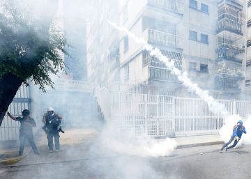 Nuevos enfrentamientos en las calles de Caracas