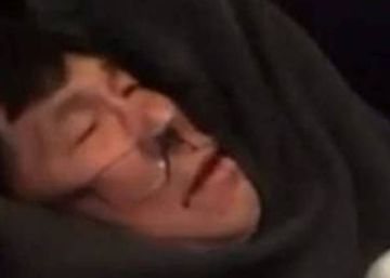 United llega a un pacto amistoso con el pasajero expulsado para evitar la demanda