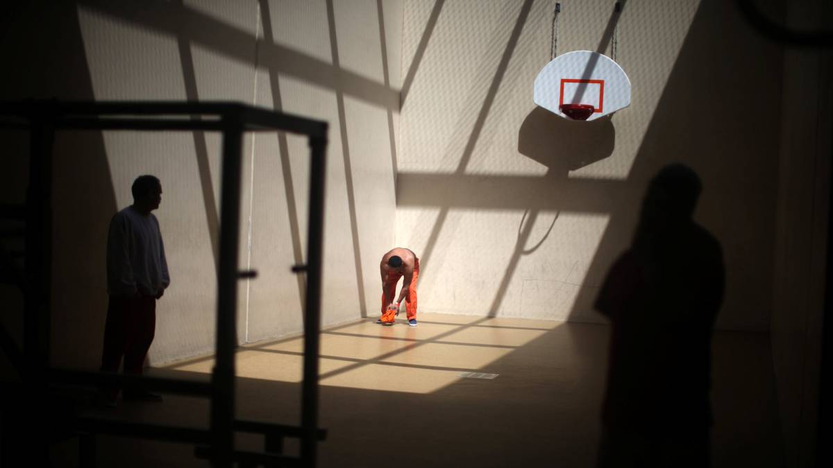 Detenidos en el centro de inmigración de Adelanto (EE UU).