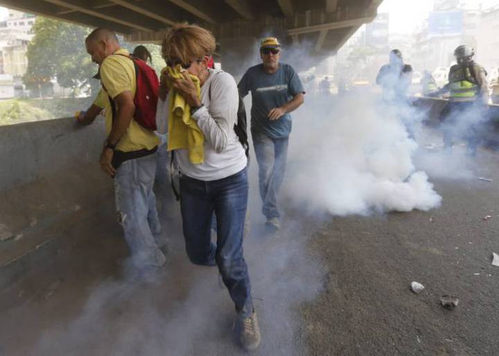 Defiant Venezuelan opposition to push on with protests against president Defiant Venezuelan opposition to push on with protests against president