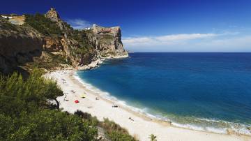 10 maravillosas playas españolas que estrenan bandera azul