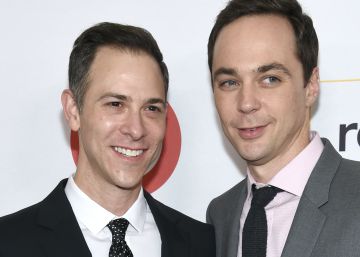 Depois de 14 anos juntos, Jim Parsons, astro de ‘Big Bang Theory’, se casa com namorado