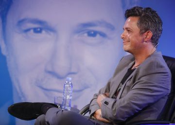 Alejandro Sanz visita el diario EL PAÍS Alejandro Sanz visita el diario EL PAÍS