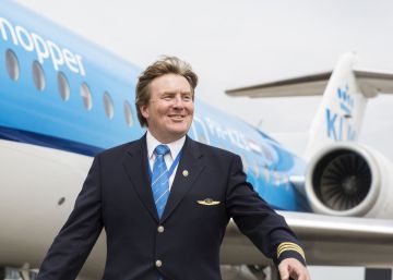 El rey Guillermo de Holanda lleva 21 años pilotando vuelos de KLM de incógnito El rey Guillermo de Holanda lleva 21 años pilotando vuelos de KLM de incógnito
