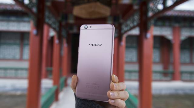 Así es el OPPO R9s, el móvil chino que planta cara al iPhone