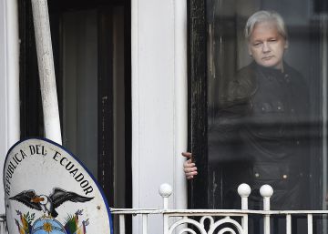 Suecia cierra la causa por violación contra Assange, por la que vive recluido en Londres