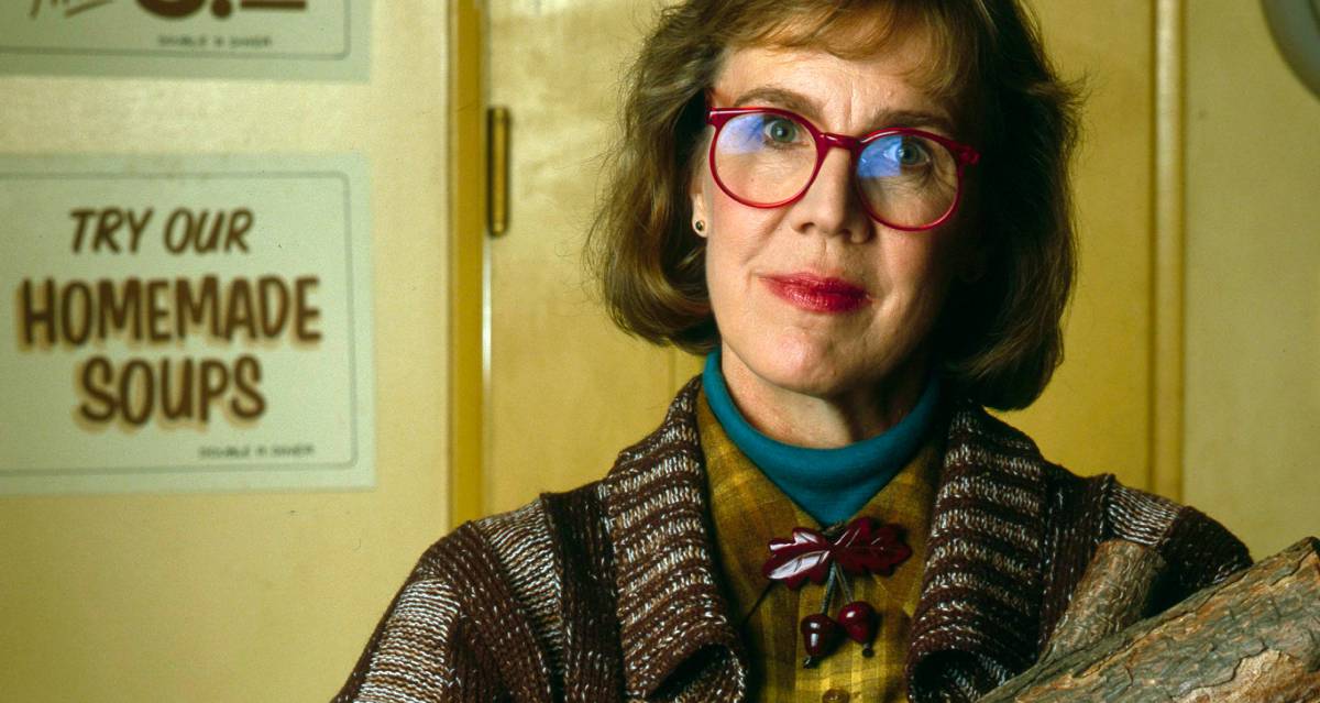 Log Lady, en una escena de 'Twin Peaks’.