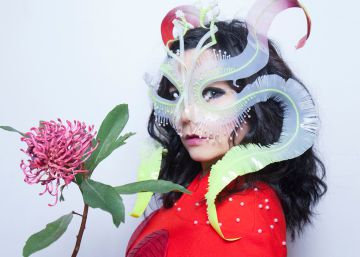 El 'gameleste' de Björk y otros instrumentos raros inventados por músicos