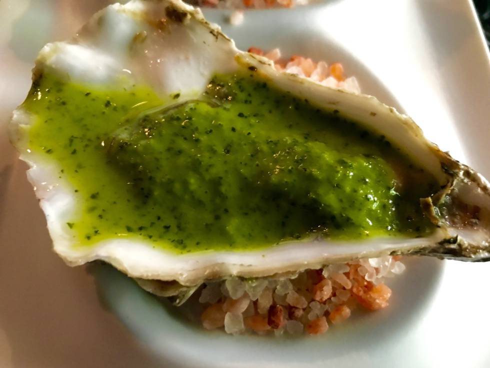 OSTRA A LA SALSA VERDE JAPONESA, CREACIÓN DE BORJA GRACIA CAPEL