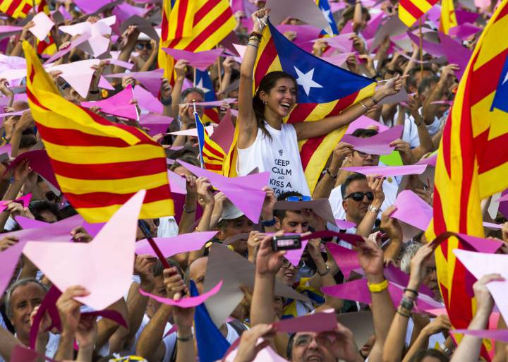 Over 60% of Catalans reject unilateral declaration of independence Over 60% of Catalans reject unilateral declaration of independence
