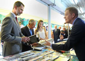 Los Reyes inauguran la Feria del libro de Madrid Los Reyes inauguran la Feria del libro de Madrid