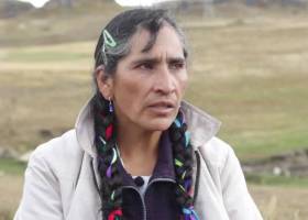 “Es hora de que las mujeres vigilemos de cerca a los políticos en Perú”