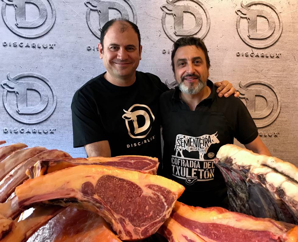 CARLOS RONDA Y JOSÉ PORTAS, SOCIOS DE DISCARLUX CAPEL