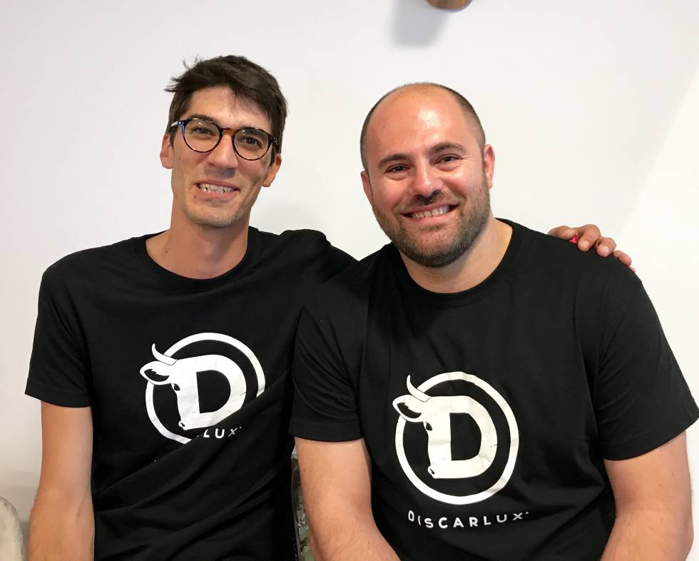 EL CHEF STÉPHAN BALLUET (DERECHA) CON UN COLABORADOR CAPEL
