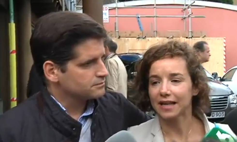 Los hermanos de Ignacio Echeverría, en declaraciones a los medios en Londres.