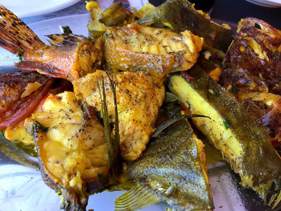 SALMORRA, GUISO DE PESCADOS DE LA ISLA CAPEL
