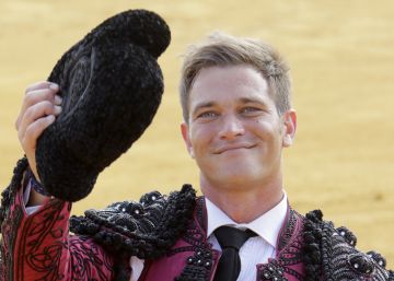 El torero Julio Benítez, hospitalizado tras sufrir un accidente de moto El torero Julio Benítez, hospitalizado tras sufrir un accidente de moto
