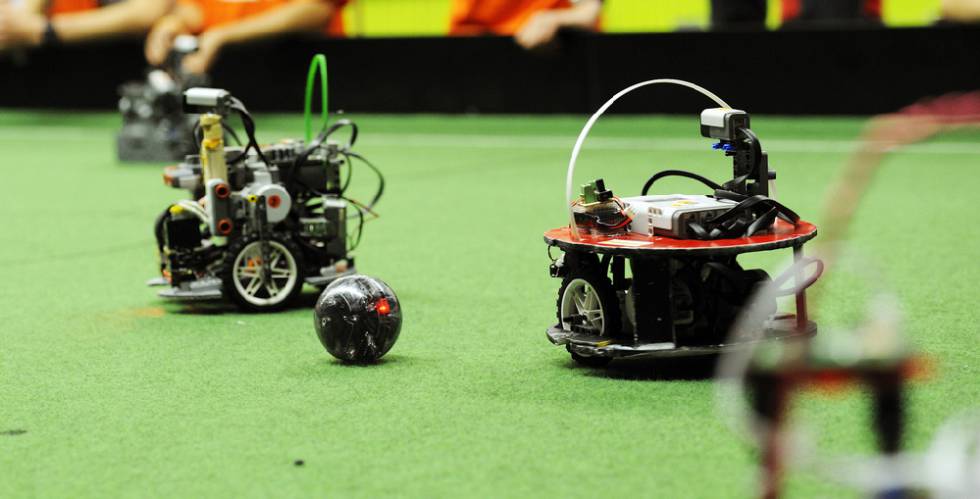 Tecnología y fútbol se unen a través de los 'robots futboleros'