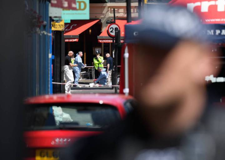 London victim’s friend: “The last time I saw him, he was on the ground holding his skateboard” London victim’s friend: “The last time I saw him, he was on the ground holding his skateboard”