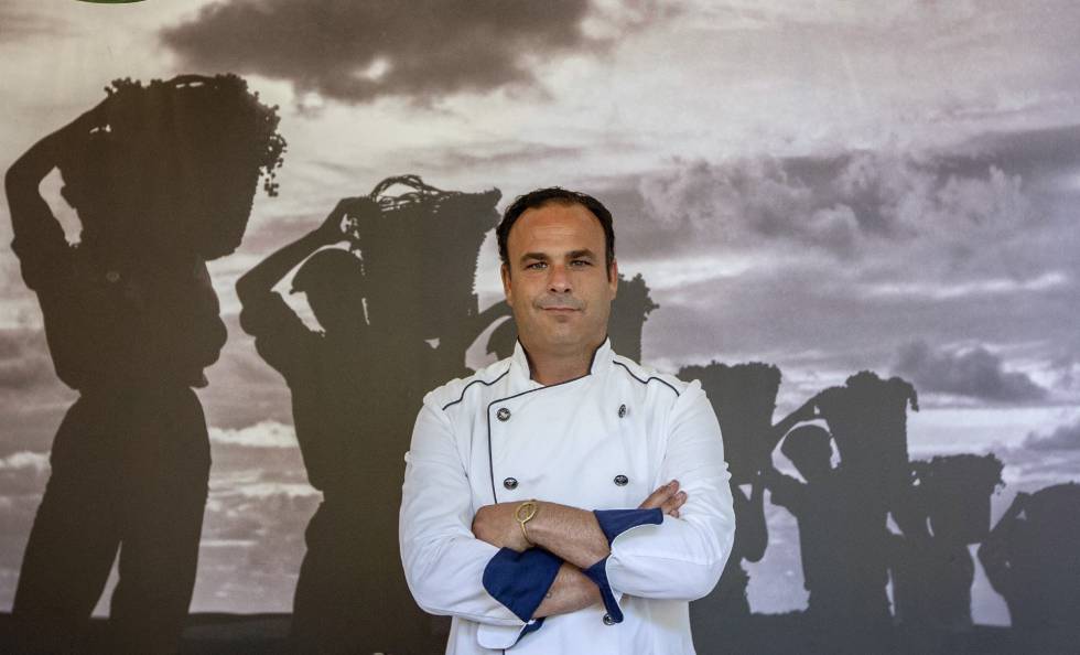 El chef Ángel León, antes de pronunciar su conferencia dentro del Foro Copa Jerez que se celebra desde hoy en Jerez de la Frontera (Cádiz). EFERomán Ríos