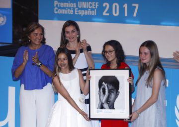 Las pulseras contra el cáncer de Candela, premio Moviliza de UNICEF Las pulseras contra el cáncer de Candela, premio Moviliza de UNICEF