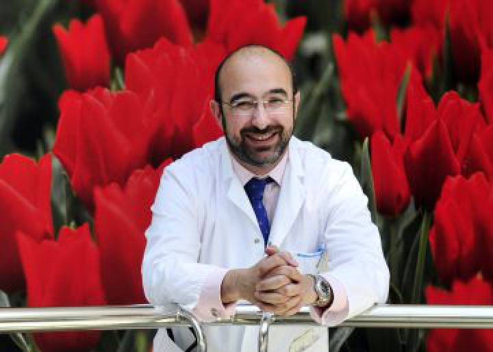 Despedido uno de los mejores investigadores del cáncer de España Despedido uno de los mejores investigadores del cáncer de España