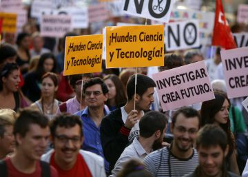 336 científicos exigen al Gobierno que acabe con los sobresueldos a dedo en la ciencia 336 científicos exigen al Gobierno que acabe con los sobresueldos a dedo en la ciencia