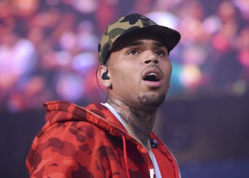 Karrueche Tran consigue una orden de alejamiento contra Chris Brown Karrueche Tran consigue una orden de alejamiento contra Chris Brown