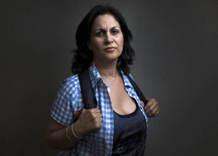 The woman who will turn off her phone when the war in Syria is over The woman who will turn off her phone when the war in Syria is over