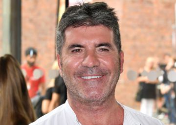 Simon Cowell lanza una canción solidaria en apoyo a las víctimas del incendio de la torre de Londres Simon Cowell lanza una canción solidaria en apoyo a las víctimas del incendio de la torre de Londres