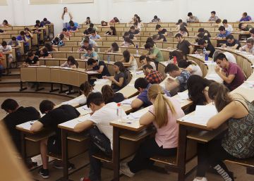 El PSOE propone que la primera matrícula universitaria sea gratis