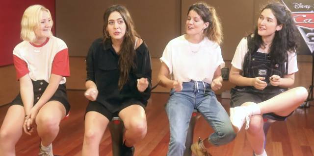 Hinds pasan del rock de garaje a Disney con la canción de 'Cars 3'
