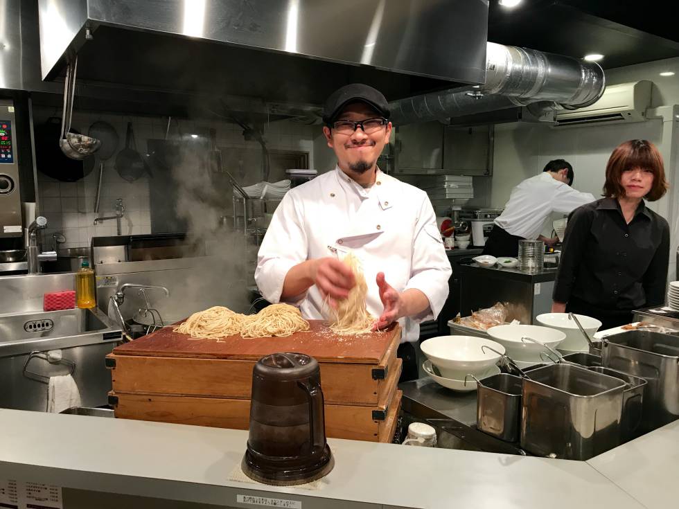 COCINA DE ENSAMBLAJE EN ESTADO PURO CAPEL