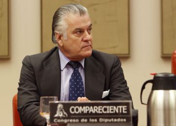Los funcionarios incautan a Bárcenas diez pastillas para dormir tras un vis a vis con su esposa