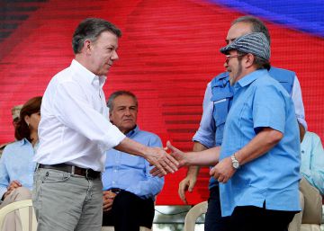 Las FARC pasan de las armas a la política Las FARC pasan de las armas a la política