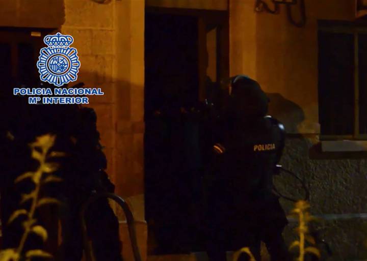 Six held in joint counter-terrorism raid in Spain, Britain and Germany Six held in joint counter-terrorism raid in Spain, Britain and Germany