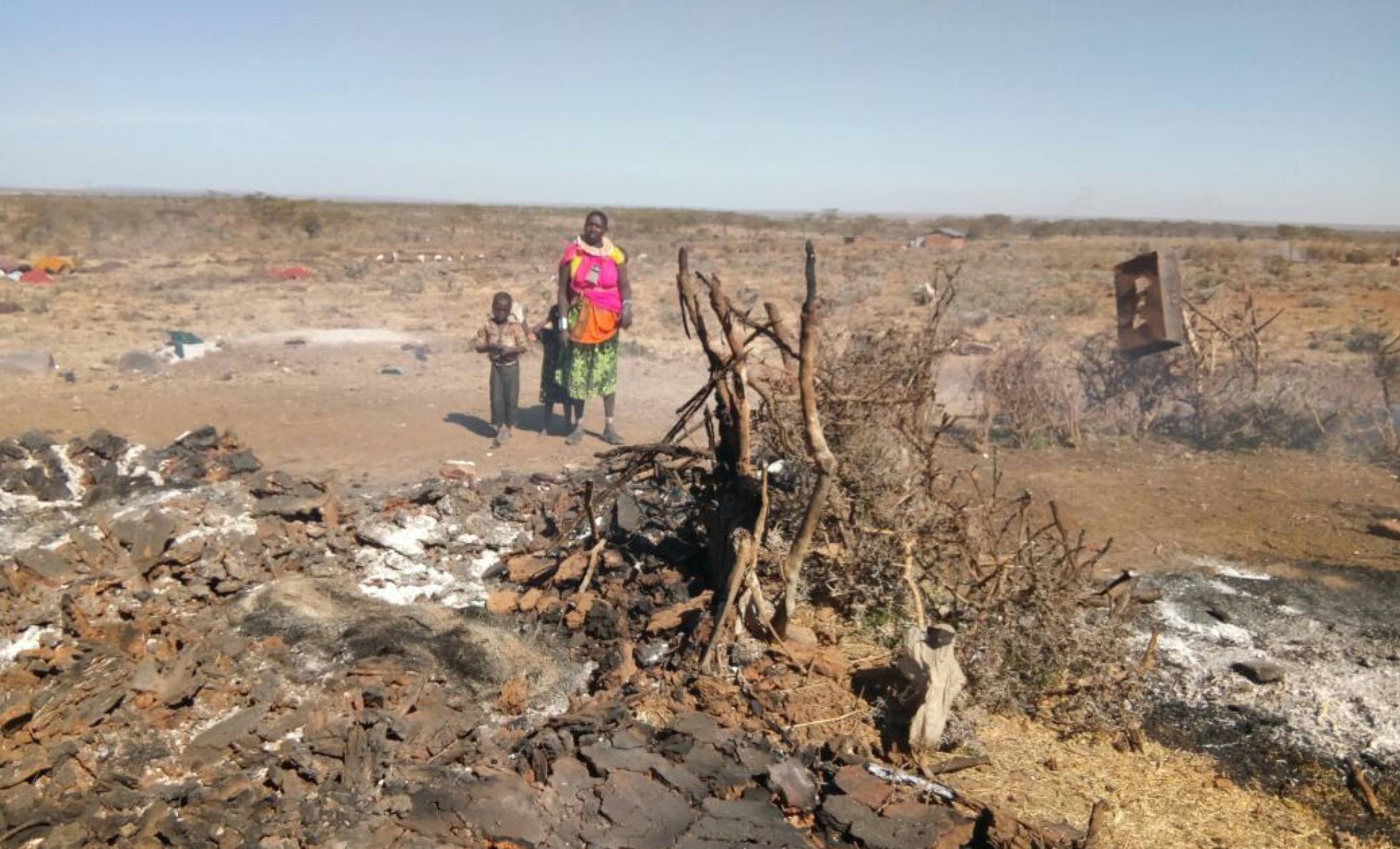 Una comunidad incendiada por el conflicto de Laikipia, en Kenia.