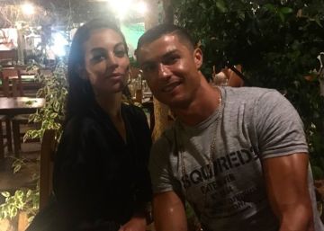Cristiano Ronaldo y Georgina Rodríguez hasta en la sopa Cristiano Ronaldo y Georgina Rodríguez hasta en la sopa