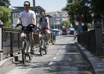 El risc de tenir un accident amb bicicleta és menor que amb cotxe El risc de tenir un accident amb bicicleta és menor que amb cotxe