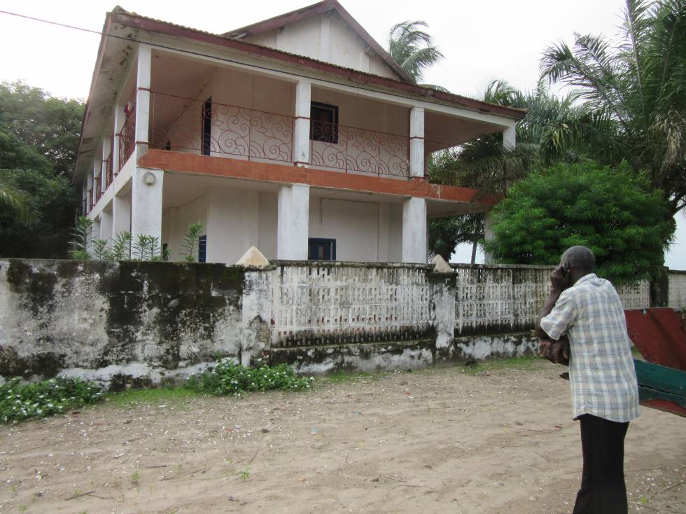 Viejo hotel en la isla de Karabane.
