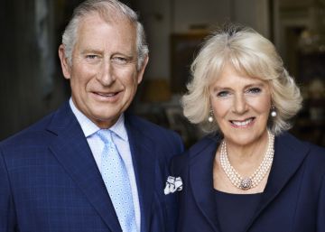 Mario Testino, íntimo amigo de Lady Di, firma el nuevo retrato de Camilla Parker