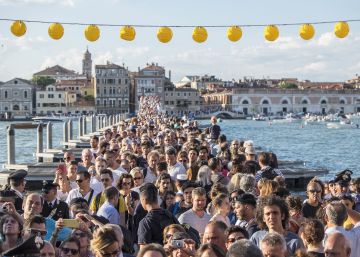 Venecia, Ámsterdam y Brujas limitan el turismo Venecia, Ámsterdam y Brujas limitan el turismo