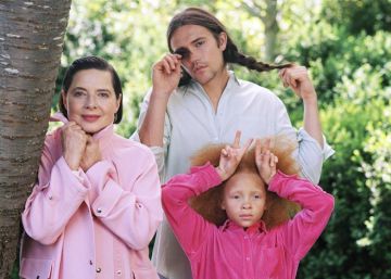 El diseñador que devolvió el color a la vida de Isabella Rossellini El diseñador que devolvió el color a la vida de Isabella Rossellini