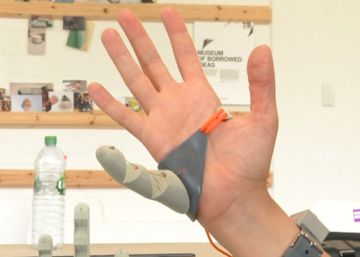Así sería tener un segundo pulgar en cada mano Así sería tener un segundo pulgar en cada mano