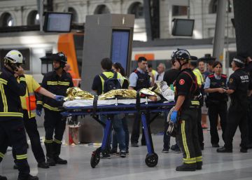 Accidente de un tren de Rodalies en Barcelona, en imágenes Accidente de un tren de Rodalies en Barcelona, en imágenes