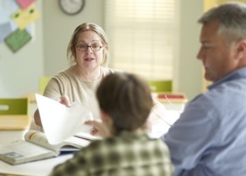 Padres y profesores, figuras de apego que debemos estar en el mismo bando Padres y profesores, figuras de apego que debemos estar en el mismo bando