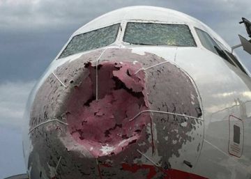 Una tormenta de granizo en Estambul provoca estas escenas de película Una tormenta de granizo en Estambul provoca estas escenas de película